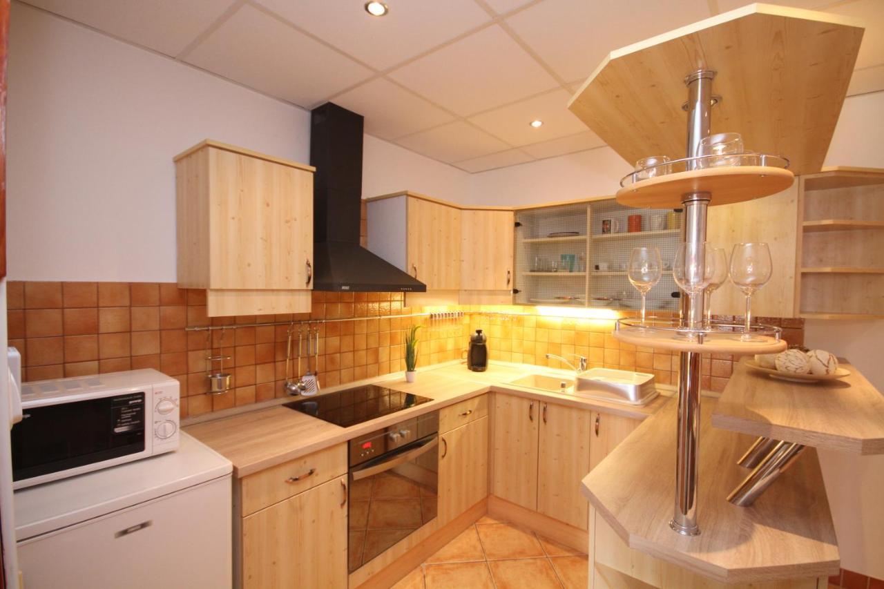Astra Apartman Tatabanya Exterior photo