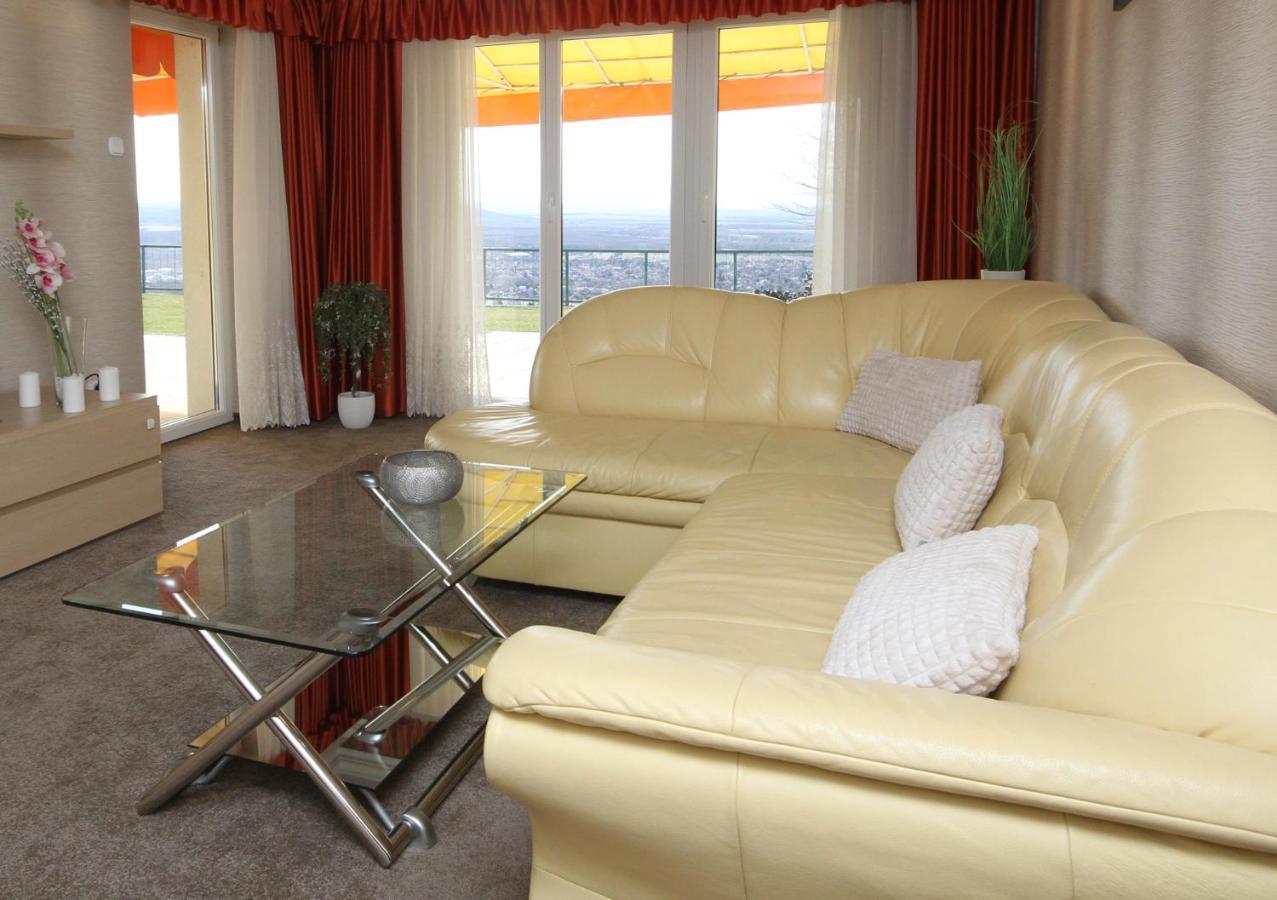 Astra Apartman Tatabanya Exterior photo